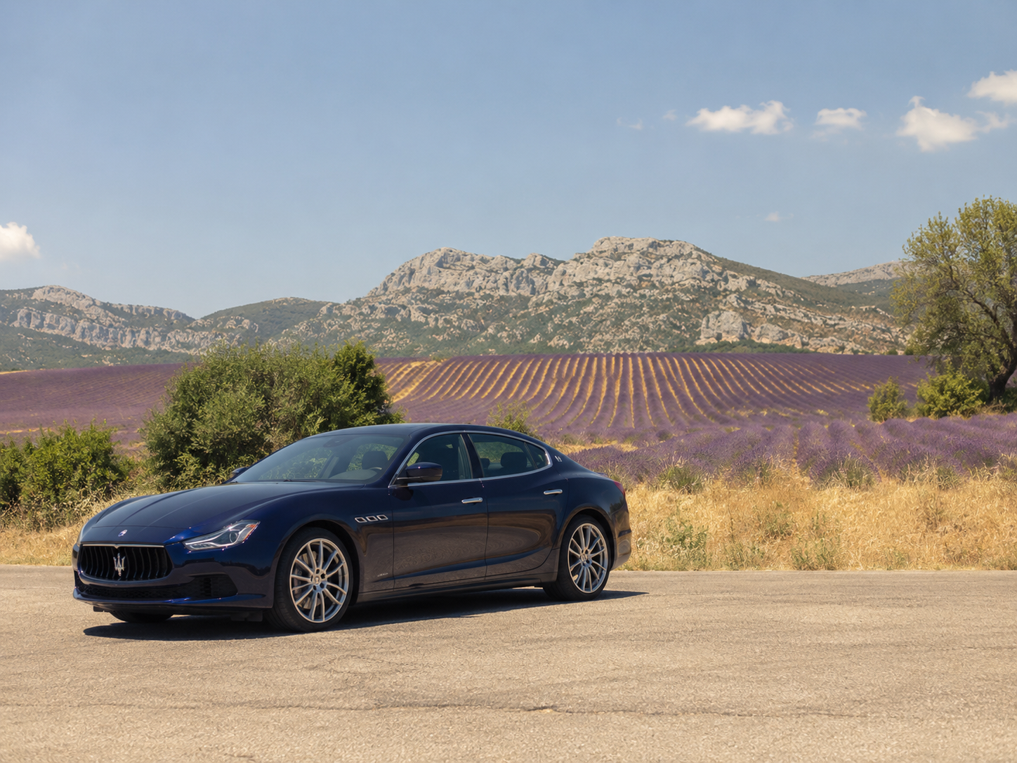 Voiture et dôme de chaleur en Provence