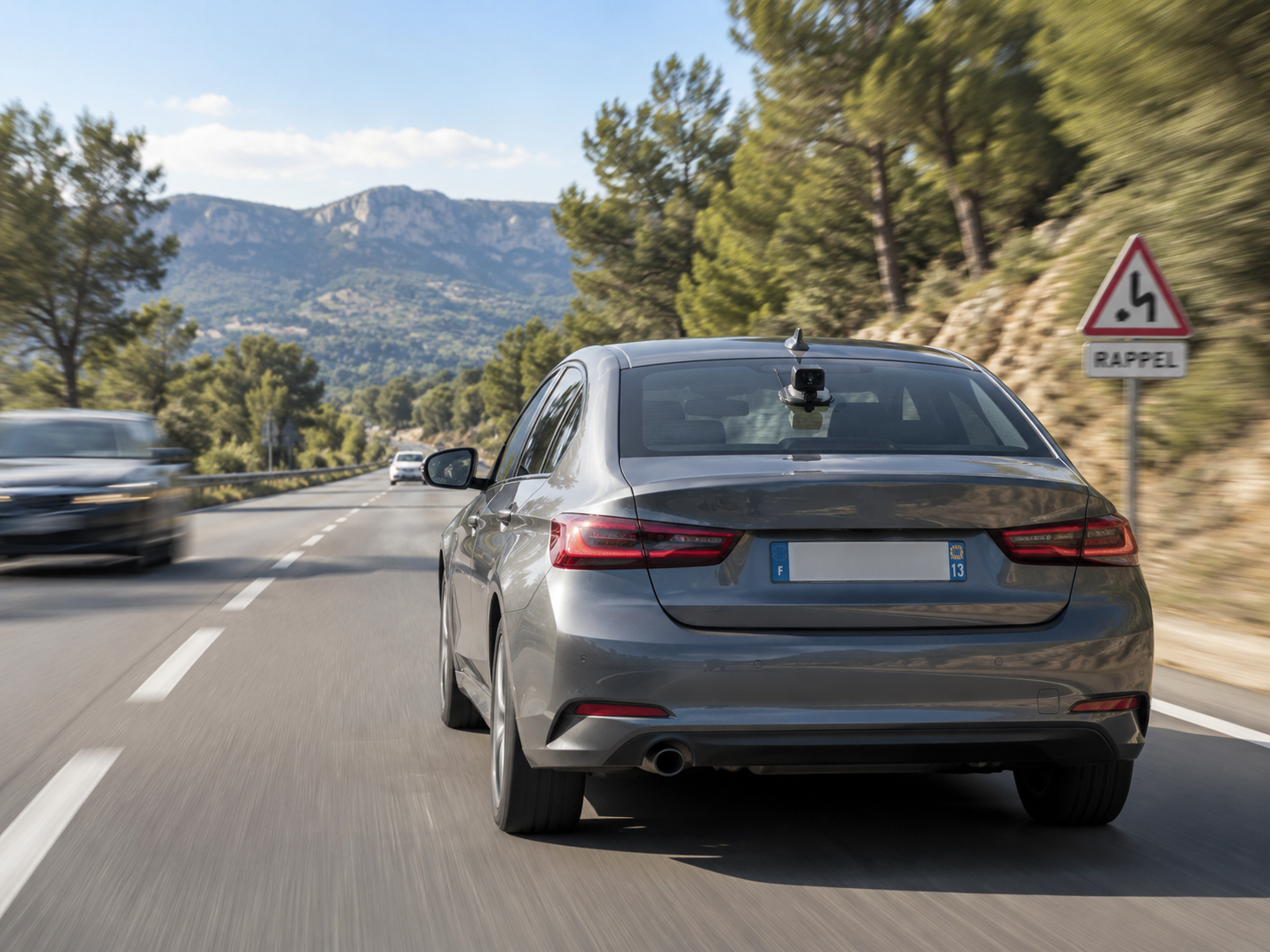 Voiture radar en Provence